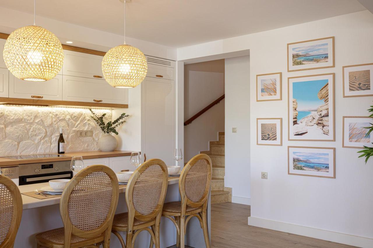 Villa Seashell -Wonderful Newly Renovated Villa On The Beach Galatás Exteriér fotografie